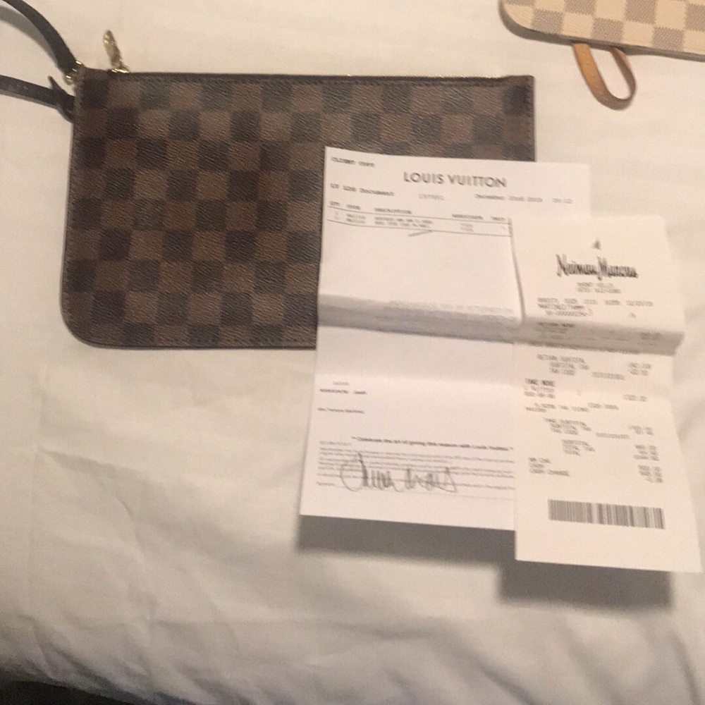 Louis Vuitton Damier Ebene MM Pochette